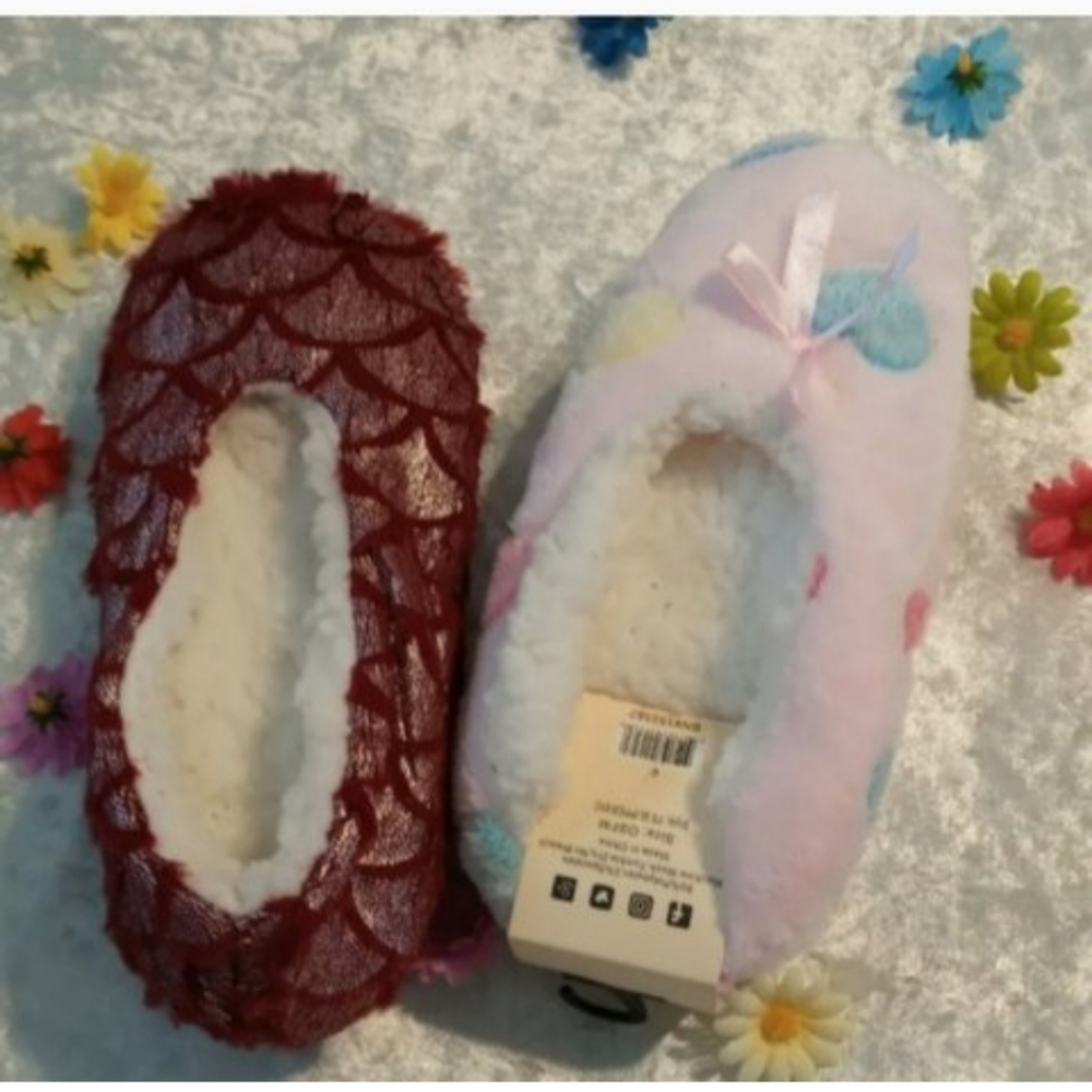 New Lot Of 2 Cozy light wieght Women Slippers